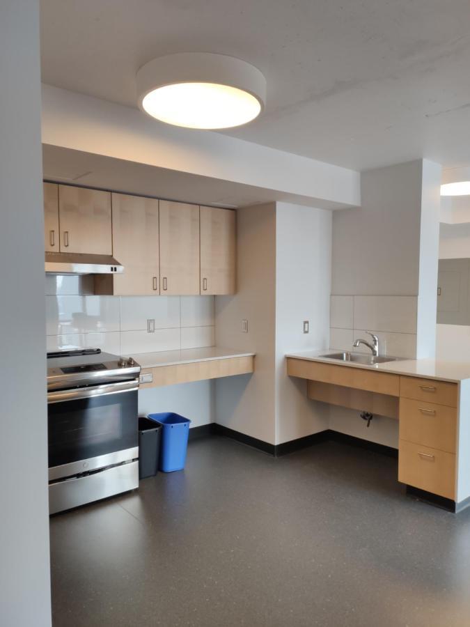 Toronto Metropolitan University-Daphne Cockwell Complex Residence Экстерьер фото