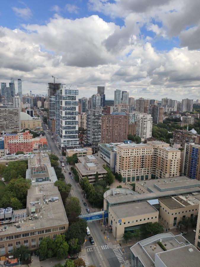 Toronto Metropolitan University-Daphne Cockwell Complex Residence Экстерьер фото