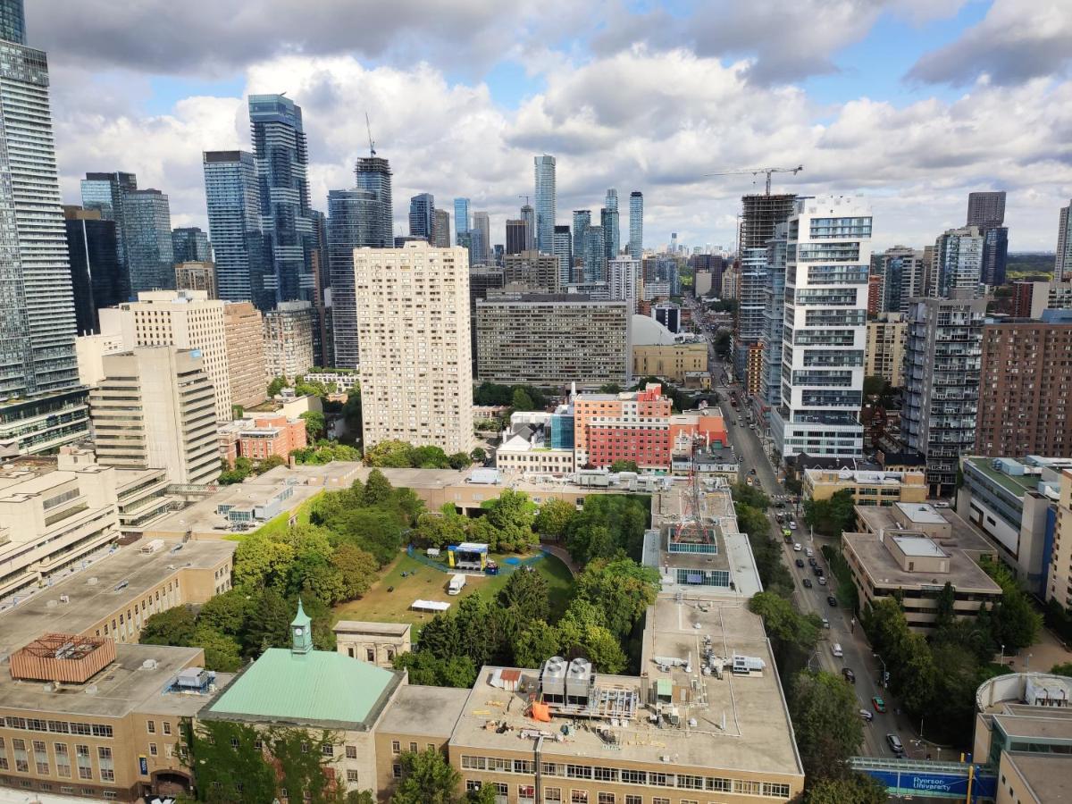 Toronto Metropolitan University-Daphne Cockwell Complex Residence Экстерьер фото