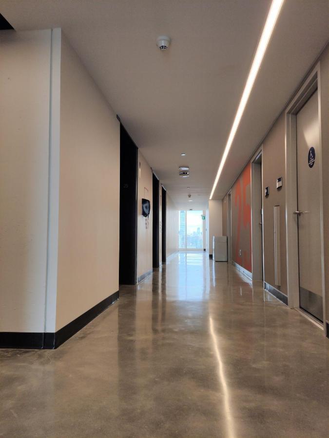 Toronto Metropolitan University-Daphne Cockwell Complex Residence Экстерьер фото