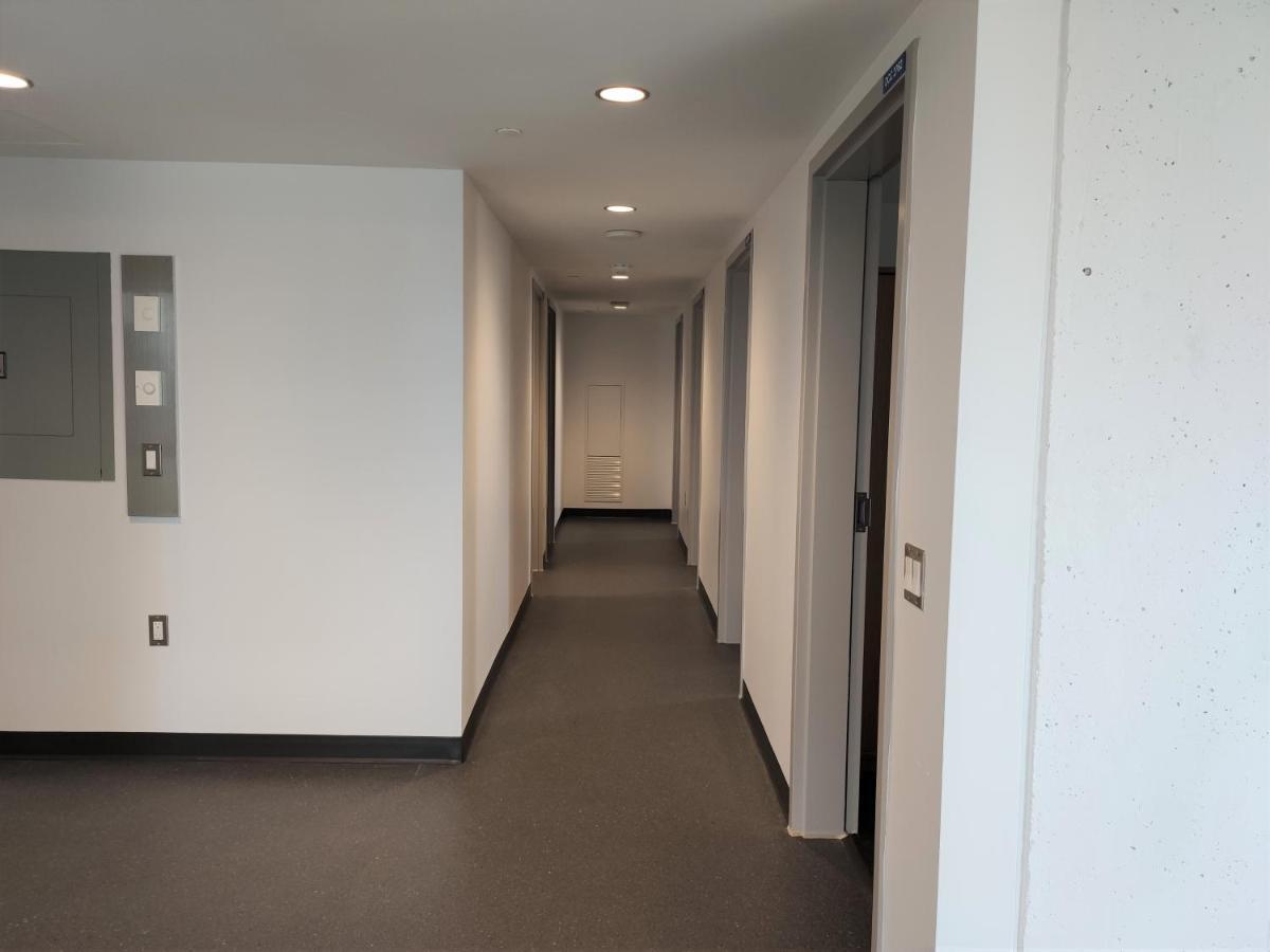 Toronto Metropolitan University-Daphne Cockwell Complex Residence Экстерьер фото