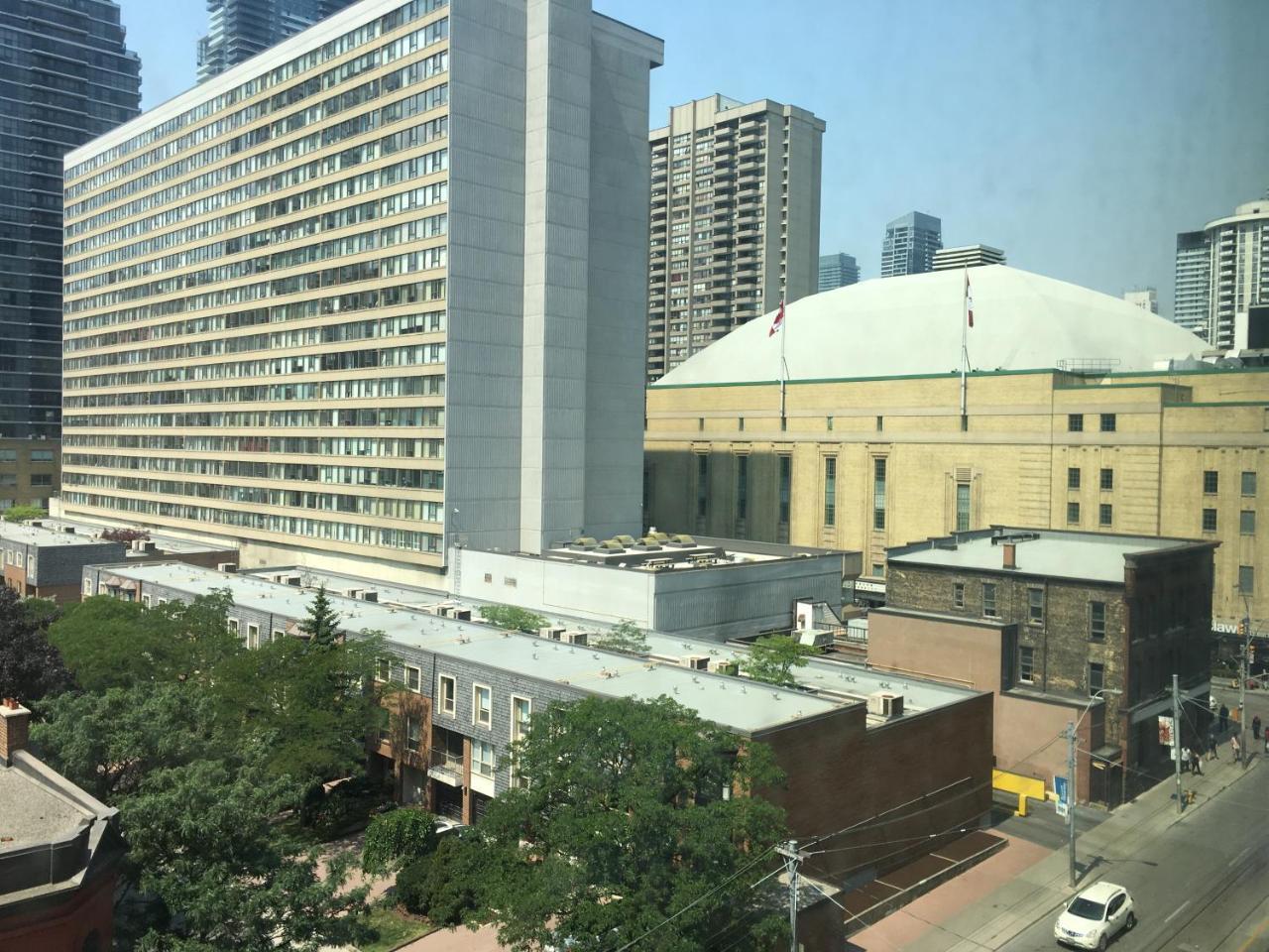 Toronto Metropolitan University-Daphne Cockwell Complex Residence Номер фото